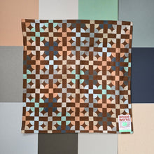 画像をギャラリービューアに読み込む, Lucky loops bandana
